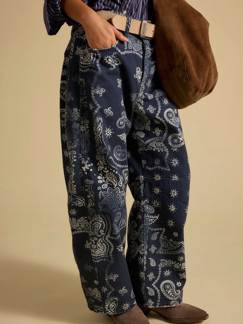 NWT We The Free Good Luck Printed
Barrel Jeans - Picture 2 of 10